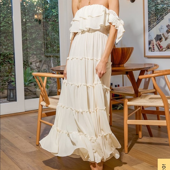 Dresses & Skirts - Lulus Ivory Off The Shoulder Maxi dress